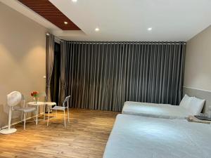 Galeriebild der Unterkunft PHOENIX MINH CHÂU HOTEL in Provinz Quang Ninh