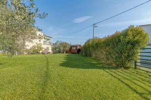 Vonkajšia záhrada v ubytovaní Cottage Lucas