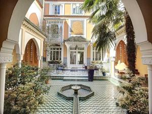 Ogród w obiekcie Magnifique Riad avec patio extérieur