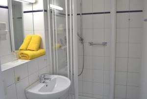 Ein Badezimmer in der Unterkunft Kneipp-Bund Hotel Bad Wörishofen