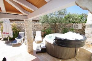 Patio nebo venkovní prostory v ubytování Mery Country House