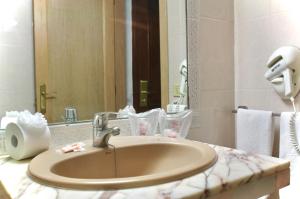 Koupelna v ubytování Apartamentos Park Plaza