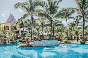 Bazén v ubytování Sugar Beach Mauritius nebo v jeho okolí