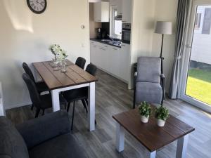 Φωτογραφία από το άλμπουμ του Camping Oase, Zanddijk 75 σε Julianadorp +21 φωτογραφίες