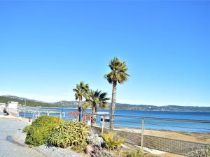 Afbeelding uit fotogalerij van Appartement Cavalaire-sur-Mer, 2 pièces, 4 personnes - FR-1-226B-27 in Cavalaire-sur-Mer