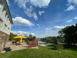 Budova, v ktorej sa apartmán nachádza