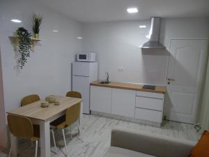 Kuchnia lub aneks kuchenny w obiekcie Casasjerezanas Loft Aitana