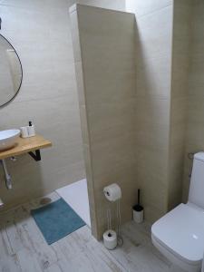 Łazienka w obiekcie Casasjerezanas Loft Aitana