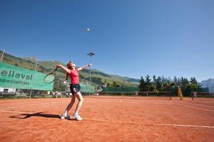 Tenis a/nebo squash v ubytování Panorama Lodge nebo okolí