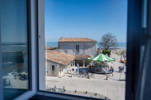 Gallery image of H&ocirc;tel Le Fran&ccedil;ais in La Flotte