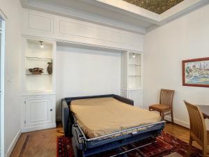 Łóżko lub łóżka w pokoju w obiekcie Magnifique Riad avec patio extérieur