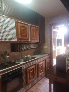 Kuchyňa alebo kuchynka v ubytovaní Villa Capricho Nerja