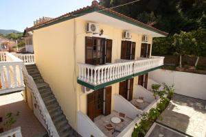 Gallery image of Pomelo Rooms in Parga