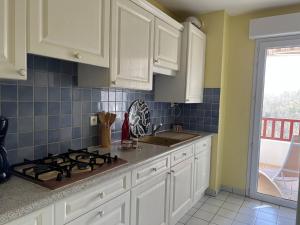 Gallery image of Charmant T2 à Cambo-les-Bains : Terrasse, Parking, Internet - FR-1-495-76 in Cambo-les-Bains +11 photos