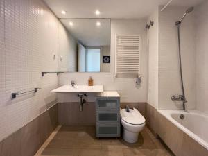 Kúpeľňa v ubytovaní Stay U-nique Apartments Degà Bahí