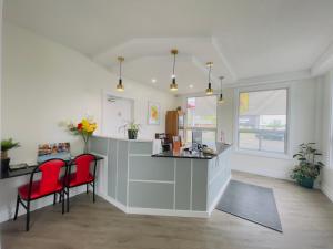 Gallery image of Super 8 by Wyndham Pembroke in Pembroke