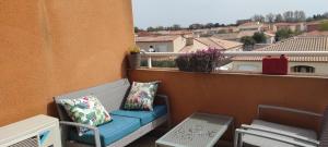 Balkon lub taras w obiekcie Appartement avec grande terrasse à 15 mn de la mer