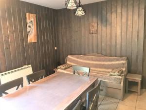 Χώρος καθιστικού στο Chalet Mitoyen - 3 Pièces, 7 Pers. - Résidence Les Flocons du Soleil, La Joue du Loup, Dévoluy - FR-1-504-442 +13 φωτογραφίες