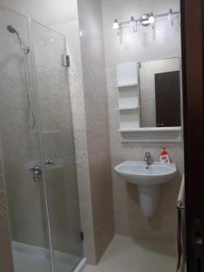 Ванна кімната в Bethlehem apartments that offer comfort and value.