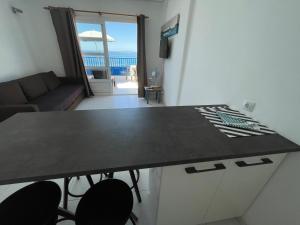 Zdjęcie z galerii obiektu APARTAMENTOS LA CONDESA (2ª PLANTA) w mieście Valle Gran Rey
