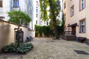 Budova, v ktorej sa apartmán nachádza