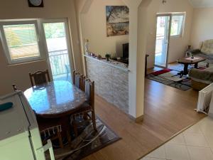 Gallery image of Apartment Osmajic in Pluzine