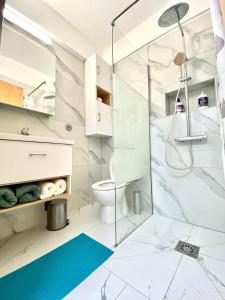 Ένα μπάνιο στο Ev Zin:Cozy, Newly rennovated, Studio, Swimming Pool B102 +28 φωτογραφίες
