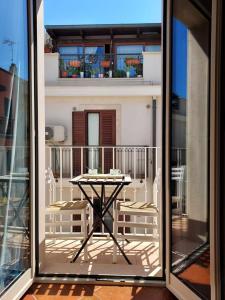Balkon oz. terasa v nastanitvi Dimora Trinity - Central Rooms