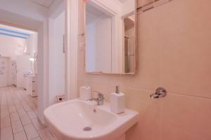 Kúpeľňa v ubytovaní Approdo Rooms - Eja Sardinia