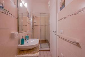 Kúpeľňa v ubytovaní Approdo Rooms - Eja Sardinia