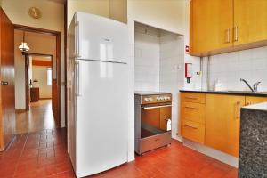 Kuchyň nebo kuchyňský kout v ubytování Apartamento Antero III RRAL nº 743