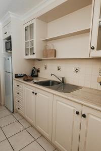 Kjøkken eller kjøkkenkrok på The Lawson Riverside Suites