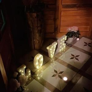 阿基塔尼亚Glamping Domos del Lago的相册照片