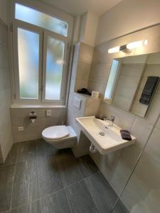 Kopalnica v nastanitvi Hotel Garni dei fiori