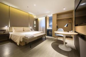 Gallery image of Atour Hotel Wuxi Railway Station Chunsheng Road in Wuxi