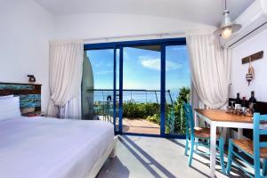 Postel nebo postele na pokoji v ubytování מצפה השלום