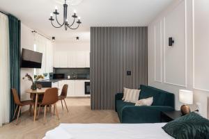 Posedenie v ubytovaní Atrium - Old Town Luxury Apartments - by Upstairs