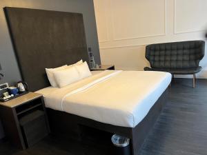 Cama o camas de una habitación en The Z Hotel Covent Garden