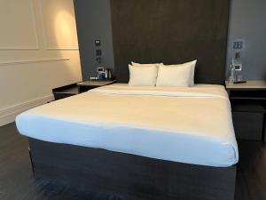 Cama o camas de una habitación en The Z Hotel Covent Garden