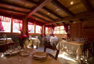 Restaurant o un lloc per menjar a Hotel Val de Ruda