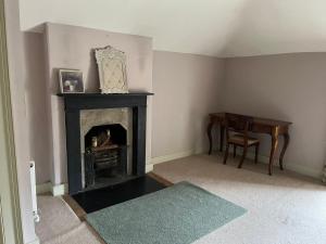 Fotografie z fotogalerie ubytování 2 Bed Courtyard Apartment at Rockfield House Kells in Meath - Short Term Let v destinaci Kells