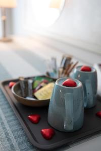 コッコラにあるHotel Kokkolaの三杯皿皿