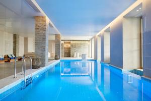 Eagles Villas - Small Luxury Hotels of The World tesisinde veya buraya yakın yüzme havuzu