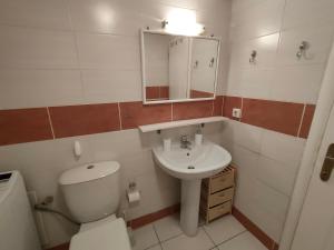Koupelna v ubytování ML Saroko Apartment