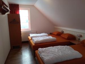 Postel nebo postele na pokoji v ubytování luxury holiday home in Cochem for 7 people