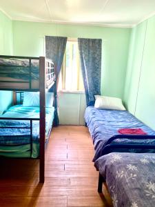 เตียงสองชั้นในห้องที่ Cottage 55 - Topspot Cottages