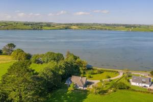 Bird's-eye view ng 2 BED WATERFRONT PROPERTY - CLOSE TO COURTMACSHERRY