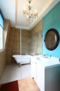 Ванна кімната в Haut Rhin Villa