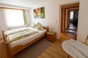 Łóżko lub łóżka w pokoju w obiekcie Gästezimmer Ilse Brauneis