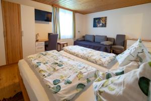 Łóżko lub łóżka w pokoju w obiekcie Gästezimmer Ilse Brauneis